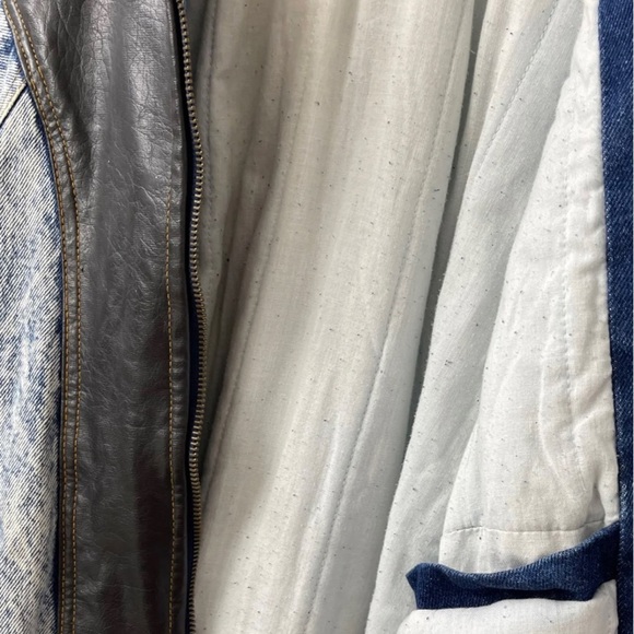 🌟Host Pick🌟EUC Denim/Leather Jacket (heavily lined) - Picture 6 of 8
